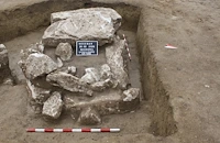 Откриха бронзов венец с позлата в училищен двор в Несебър