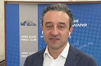 Даниел Лорер: Асен Василев налага еднолични решения