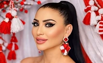 Софи Маринова зарадва феновете си с пожелания за Баба Марта