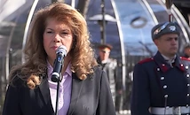 Илияна Йотова: Омразата отново разкъсва съвременния свят