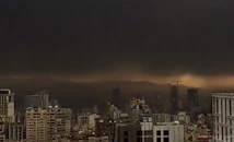 Техеран е обгърнат от пожари, дим и киселинни дъждове