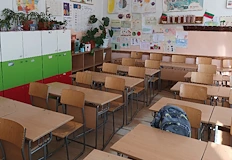 Учениците се връщат в класните стаи на 4 мартДнес и