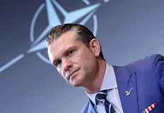 Вашингтон изпраща рекорден брой бомбардировачи в Близкия изтокМинистърът на отбраната