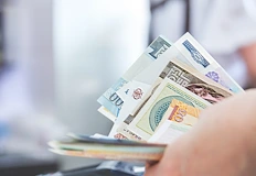 Икономиката на Кайро е под огромен натискЕгипетската валута отчете рекордно