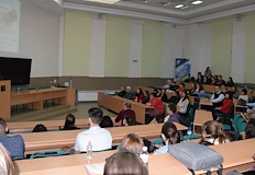 Историкът от БАН говори пред русенските студентиДнес в Русенския университет