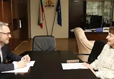 Граждани подадоха десетки сигнали по време на приемния ден на