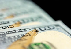 Валутата върви нагоре заедно с петролаВоенният конфликт в Близкия изток