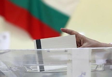 ГЕРБ изостават сериозно а ПП ДБ губят позицииОколо 51 избирателна активност