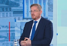 Депутатът от Възраждане атакува новия проект на президентаБившият финансов министър