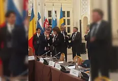 Външният министър договори превъоръжаване по време на съвет на ЕС