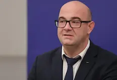 Бившият директор отхвърля обвиненията за фаворизиране на конкретни строителни фирмиПрез