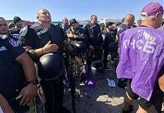 Служителите на АПИ се отказват от затварянето на проходаПротестът на