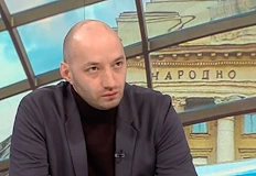 Служебната власт носи тежки щети за ПП ДББившият държавен глава и