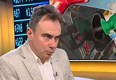 Комисията продължава разследването срещу Лукойл за монополКомисията за защита на