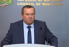 Близо 1 6 милиона пенсионери ще получат финансова подкрепа за празницитеСлужебното