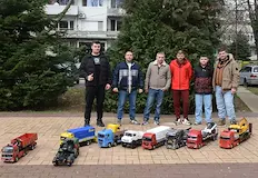 Бъдещите студенти разгледаха базите на висшето училищеДен на специалностите събра