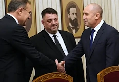 Партията гони 200 хиляди гласа на изборитеСоциалистическата партия не изключва