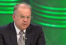 Държавният контрол над рафинерията спира изкуствените дефицитиДържавата държи контрола върху