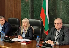 Прокуратурата вдигна банковата тайна за 44 сметки по случаяДосъдебните производства