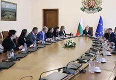 Служебният кабинет отваря удължения бюджет за спешни финансови инжекцииСлужебното правителство