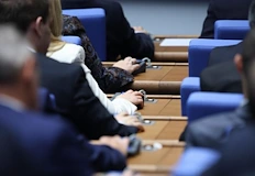 Депутатите бързат със закона преди края на мартПарламентът започна спешно