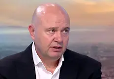 Продажбите по родните бензиностанции се сринаха с 20 Цените на масовите