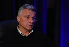 Западът търпи крах заради историческо високомериеВоенните действия на Вашингтон и
