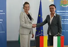 Ирена Младенова и посланик Ирене Планк договарят партньорство във военните