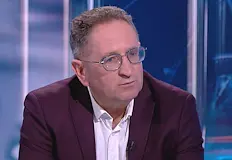 Писателят анализира конфликтите истината и съвременните технологииСъвременният свят не е