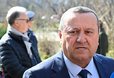 Социално слаби граждани получават директни заплахи преди предстоящите избориПолитически агитатори