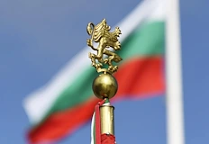Хиляди българи изкачват Шипка за празникаДнес 3 март 2026 година