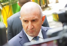 Липсата на ясни послания минира новата коалицияБългария се намира пред