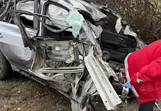 Ударили са се джип и ТИРПътнотранспортно произшествие между лек автомобил