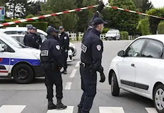 Единият от извършителите на атаката е успял да избяга Френската