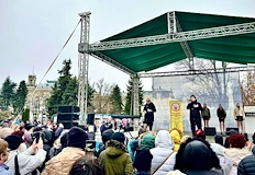 Събитието отбеляза Баба Марта и финала на кампания срещу насилиетоПразничен
