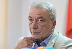 Регулаторът търси следи от картелни споразумения по бензиностанциитеЦените на горивата