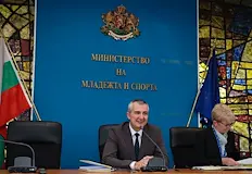 Държавата блокира временно изплащането на всички печалби над 5000 евроСпортният