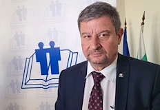 Юлиян Петров поиска драстични реформи в образованиетоСиндикат Образование към Конфедерация