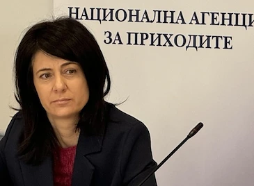 Правителството смени шефа на НАП