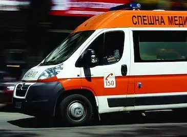 Такси прати 10-годишно момче със счупен череп в болница в Русе
