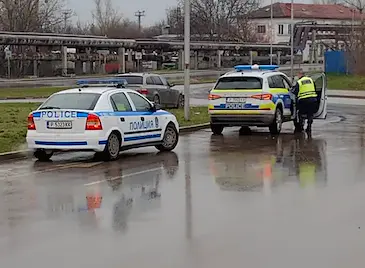 BMW катастрофира след гонка с полицията в Русе