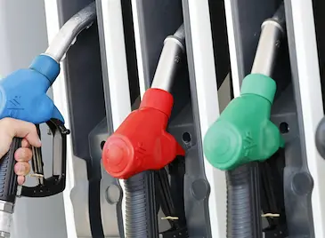 Подават се по 500 заявления на час за помощта за горивата