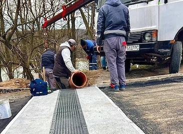 Пускат движението по едното платно на дигата в Николово