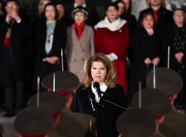 Илияна Йотова прие тържествената заря-проверка в София