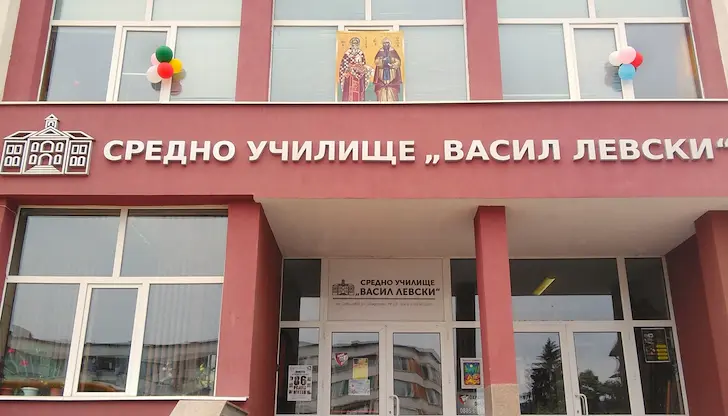 Съученици заснеха агресията на видеоклип след края на часовете