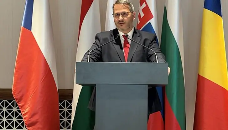 Служебният земеделски министър предупреди за задаващ се ценови скок при основните продукти Служебният земеделски министър предупреди за задаващ се ценови скок при основните продукти