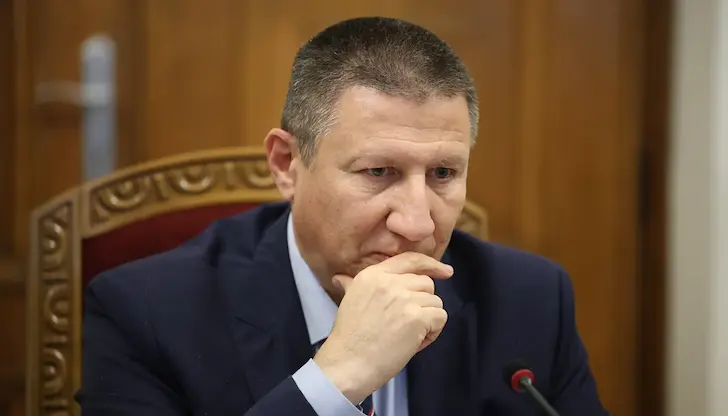 Гражданското сдружение сезира две министерства за незаконно пребиваване и изтекли правомощия Гражданското сдружение сезира две министерства за незаконно пребиваване и изтекли правомощия