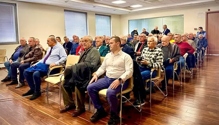 Делегатите гласуваха финансови отчети и излъчиха представители за конгреса в София Делегатите гласуваха финансови отчети и излъчиха представители за конгреса в София