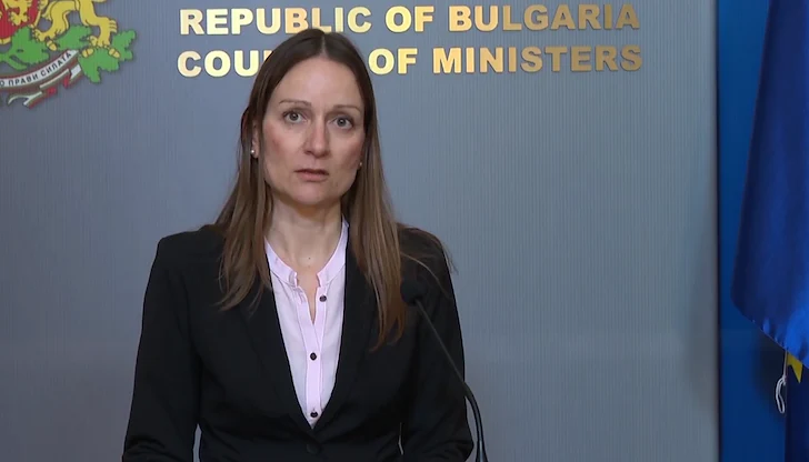 Започват проверки по бензиностанциите за спекулации с цените, заяви министърът на икономиката