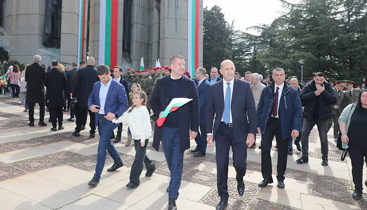 Изправени сме пред два избора – или прогресивна България, или олигархия